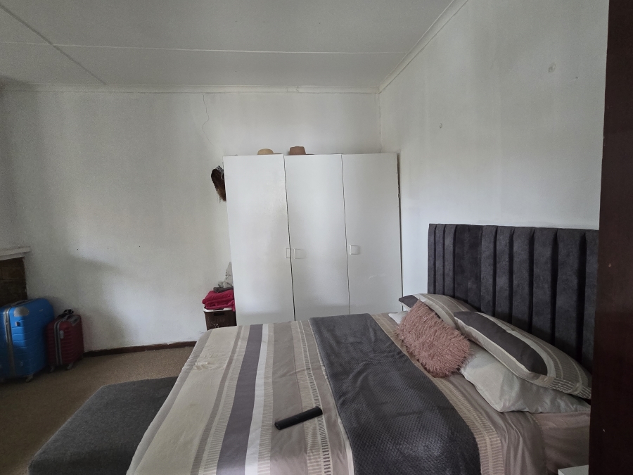 10 Bedroom Property for Sale in West Bank Eastern Cape